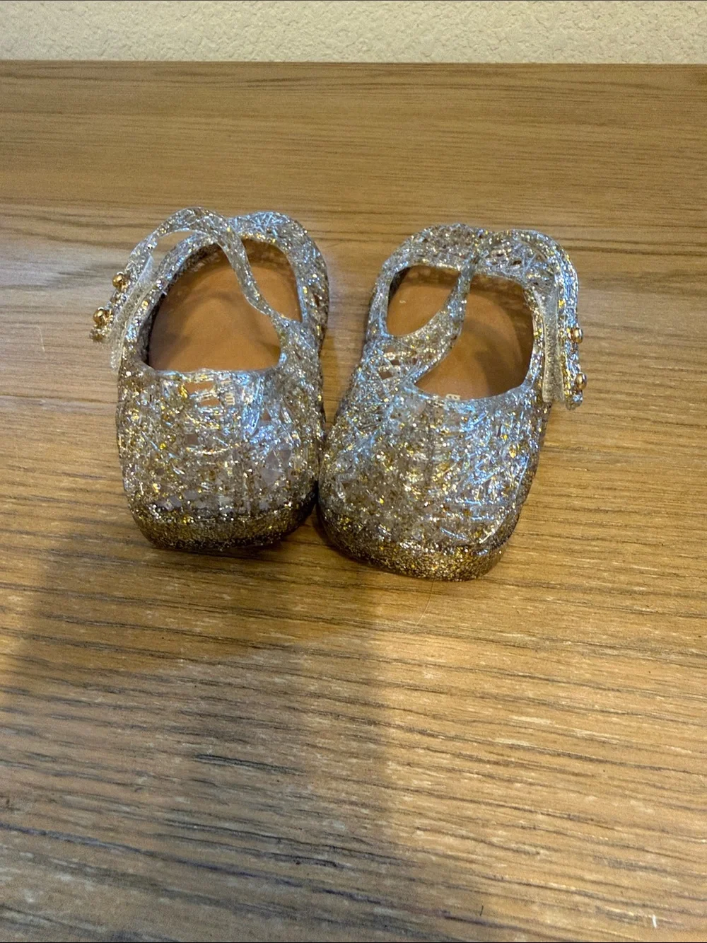 Mini Melissa Sparkle Mary Jane Shoes in Gold Glitter - never worn!